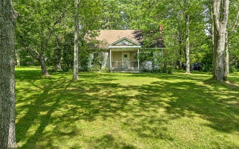 Photo of 184 Mount Pleasant Rd, Warrendale, PA 15086 (MLS # 1762877)
