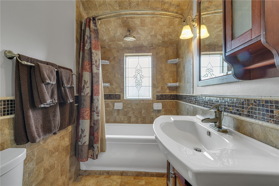 Chippewa Twp, Pennsylvania 15010, United States, 3 Bedrooms Bedrooms, ,2 BathroomsBathrooms,Residential,Active,129980