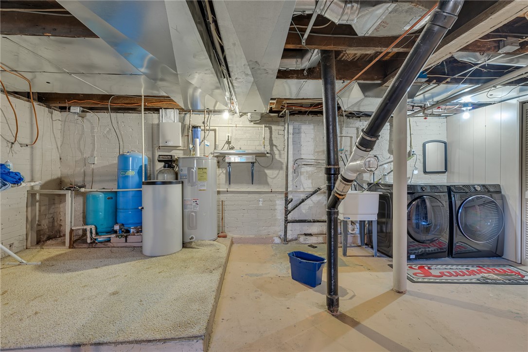 Chippewa Twp, Pennsylvania 15010, United States, 3 Bedrooms Bedrooms, ,2 BathroomsBathrooms,Residential,Active,129980