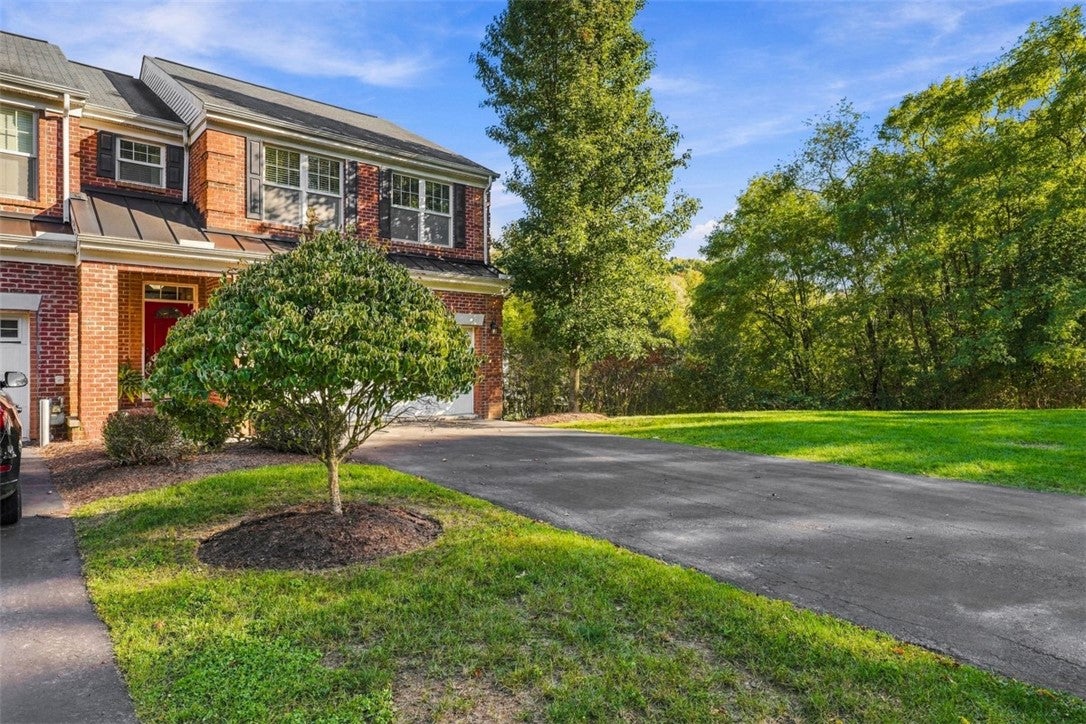 160 Harmony Rd