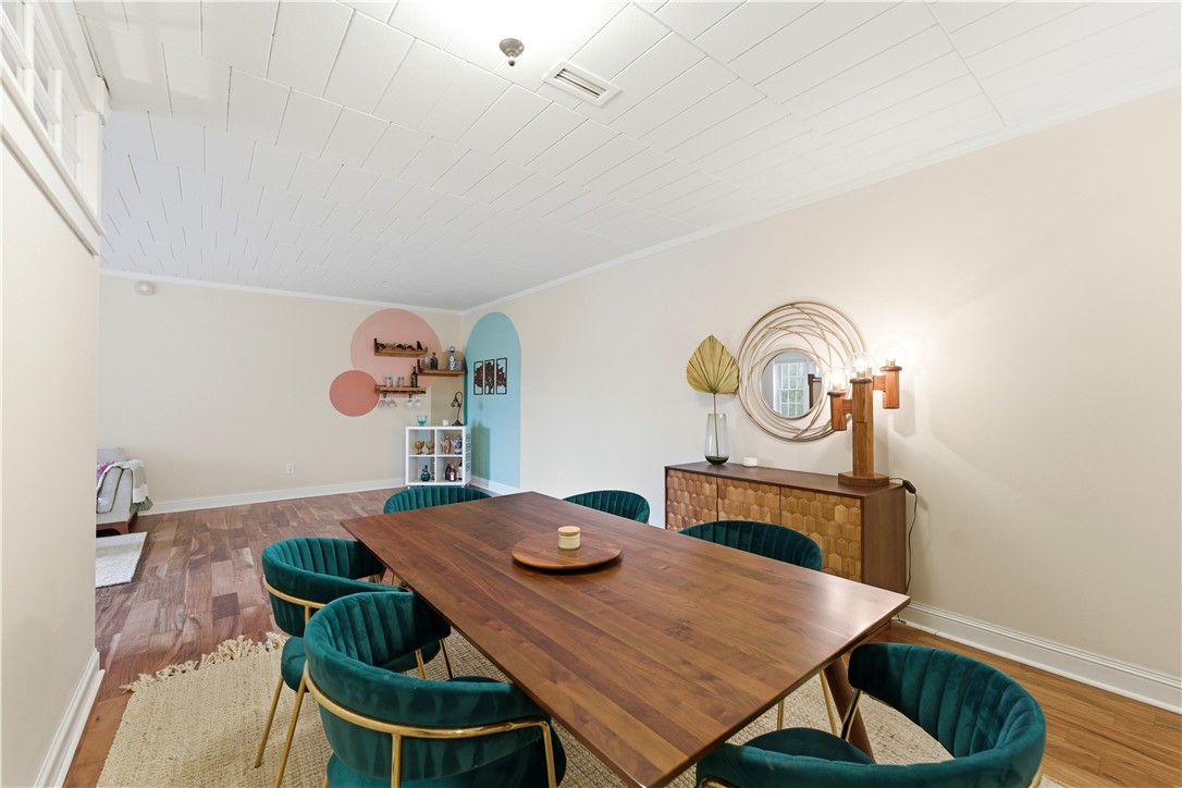 5825 5th Ave 201