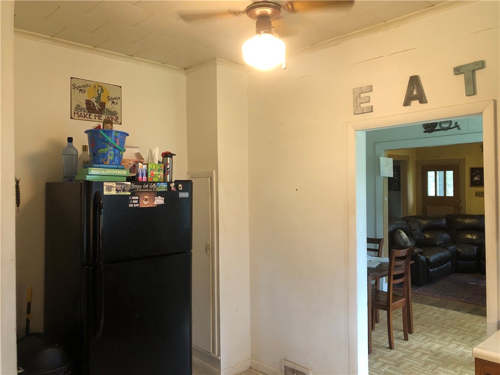3823 National Pike, Farmington, Pennsylvania image 15