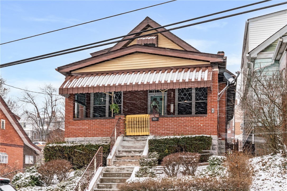 971 Norwich Ave