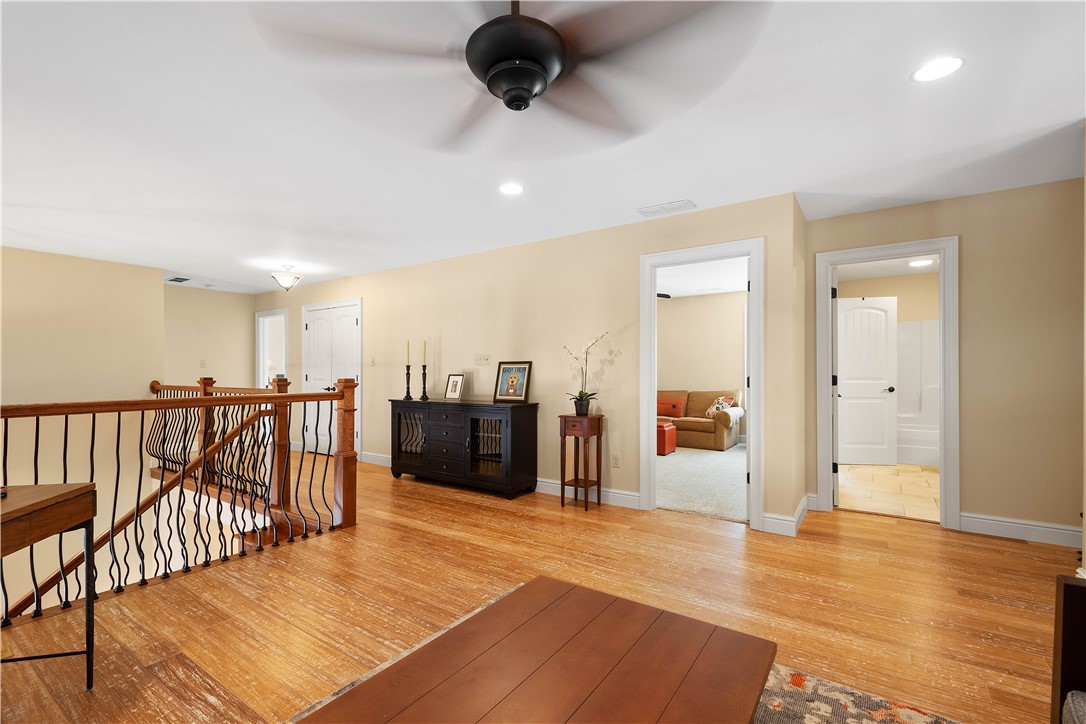 North Strabane, Pennsylvania 15317, United States, 4 Bedrooms Bedrooms, ,3 BathroomsBathrooms,Residential,Pending,83824