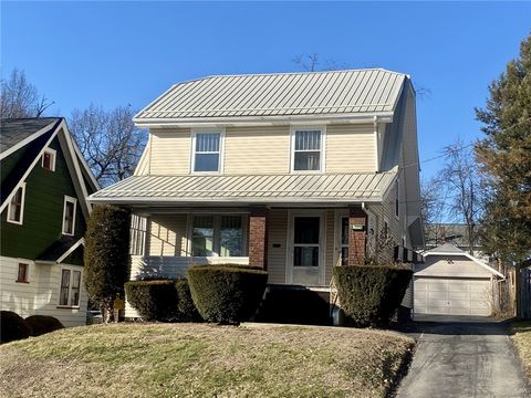 Photo of 3 E Leasure Ave, New Castle, PA 16105 (MLS # 1741403)