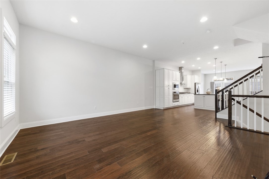 Marshall, Pennsylvania 16046, United States, 4 Bedrooms Bedrooms, ,4 BathroomsBathrooms,Residential,Active,239399