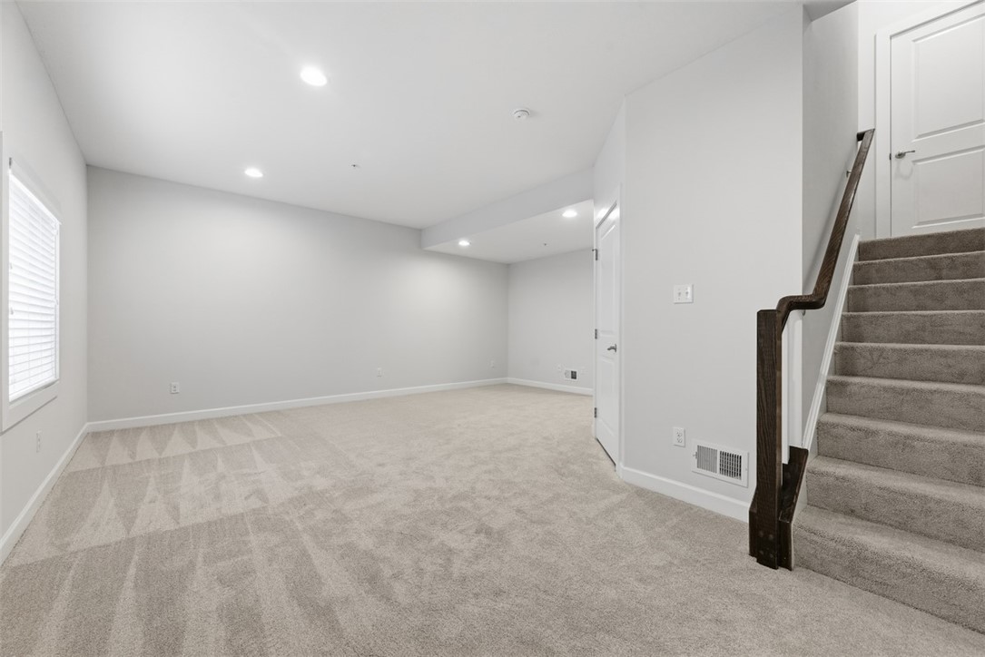 Marshall, Pennsylvania 16046, United States, 4 Bedrooms Bedrooms, ,4 BathroomsBathrooms,Residential,Active,239399