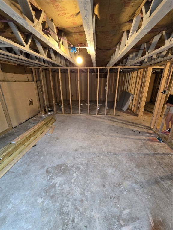 Jefferson Twp - Mer, Pennsylvania 16137, United States, 2 Bedrooms Bedrooms, ,1 BathroomBathrooms,Residential,Pending,139725