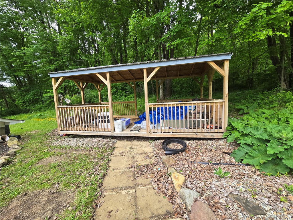 Jefferson Twp - Mer, Pennsylvania 16137, United States, 2 Bedrooms Bedrooms, ,1 BathroomBathrooms,Residential,Pending,139725