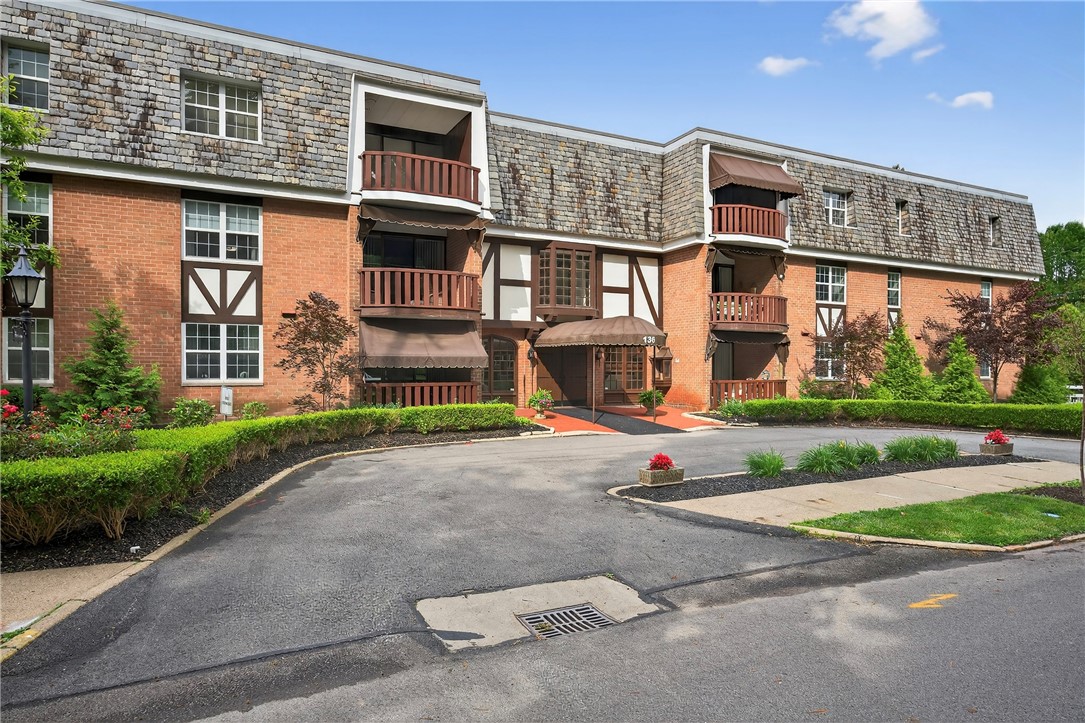 136 CENTENNIAL AVE 303