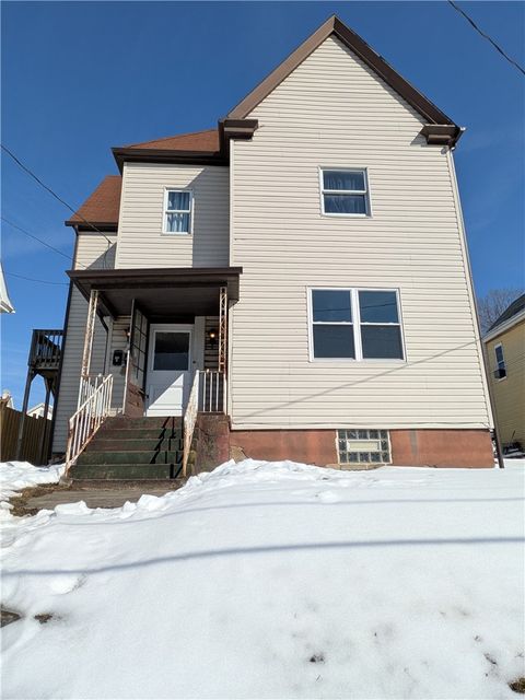 Photo of 460 Jefferson Ave, Washington, PA 15301 (MLS # 1741876)