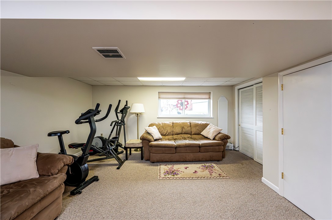 709 Kennedy Drive Dr, Youngwood, Pennsylvania image 34