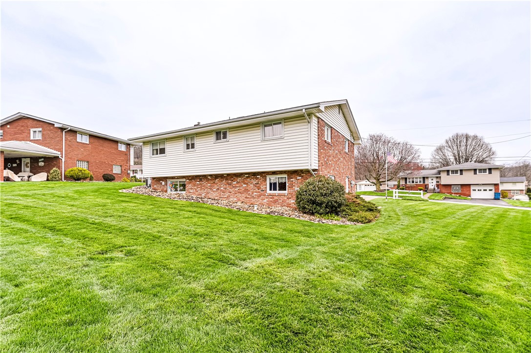709 Kennedy Drive Dr, Youngwood, Pennsylvania image 7