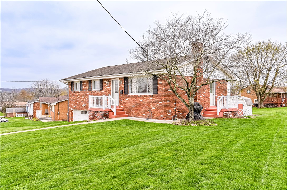709 Kennedy Drive Dr, Youngwood, Pennsylvania image 4