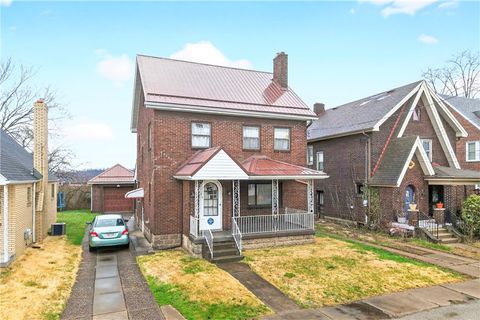 Photo of 814 Liberty St, Duquesne, PA 15110 (MLS # 1744735)