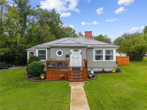 117 Delaware Avenue Scottdale PA 15683