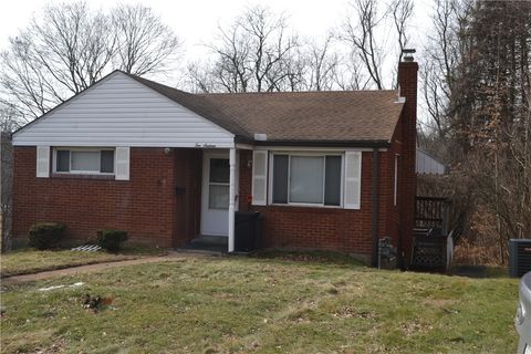 Photo of 1016 Messineo Ave, East McKeesport, PA 15035 (MLS # 1741630)