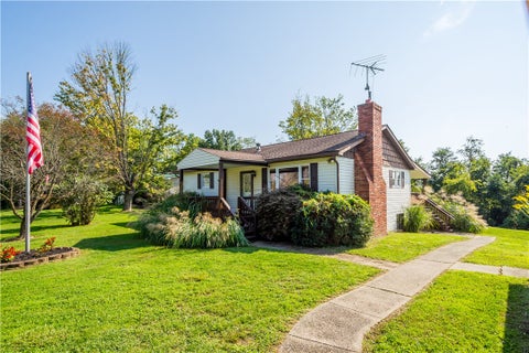 Photo for 614 Mount Hope Ridge Rd