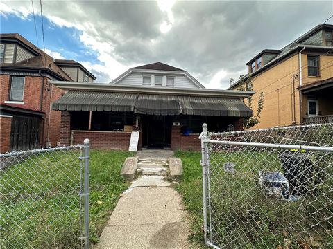 516 Cathedral Avenue South Side PA 15210