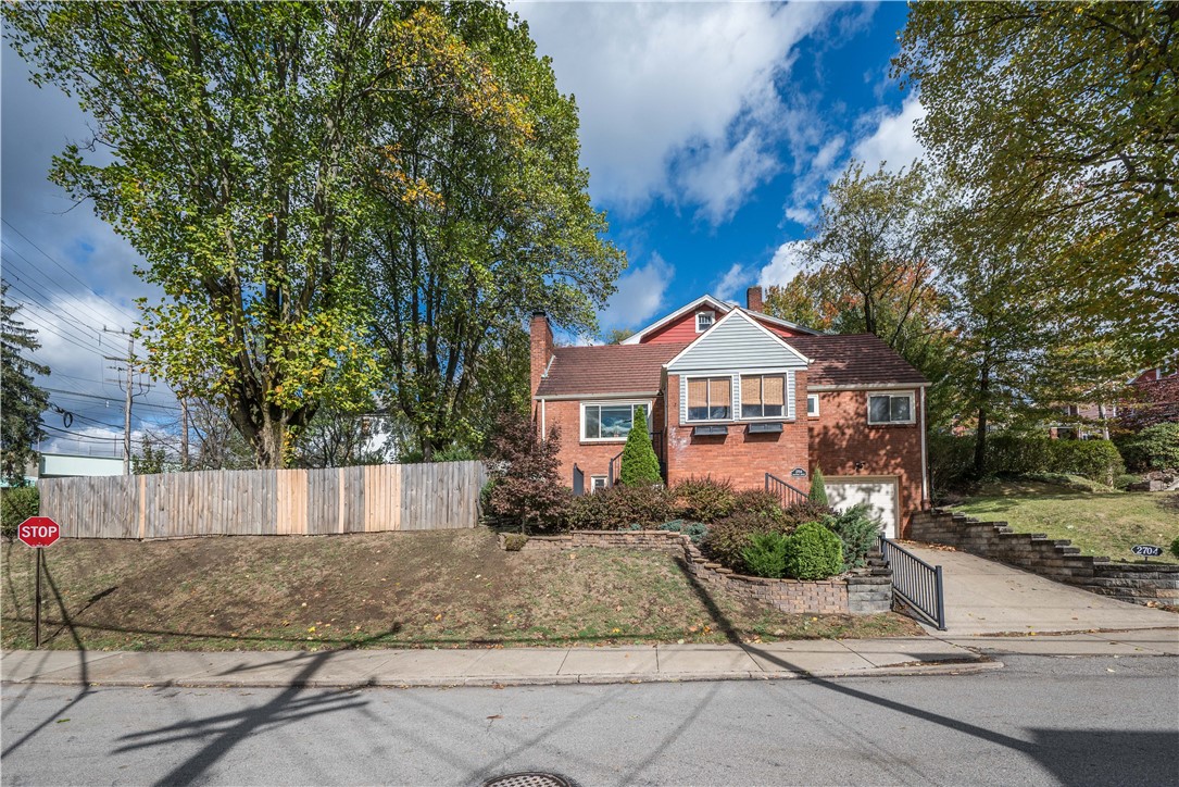 Beechview, Pennsylvania 15216, United States, 3 Bedrooms Bedrooms, ,3 BathroomsBathrooms,Residential,Contingent,230539