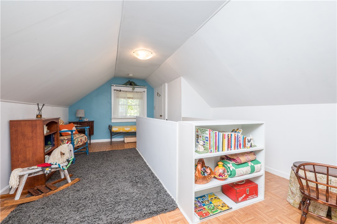 Beechview, Pennsylvania 15216, United States, 3 Bedrooms Bedrooms, ,3 BathroomsBathrooms,Residential,Contingent,230539