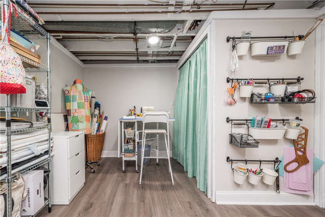 Beechview, Pennsylvania 15216, United States, 3 Bedrooms Bedrooms, ,3 BathroomsBathrooms,Residential,Contingent,230539