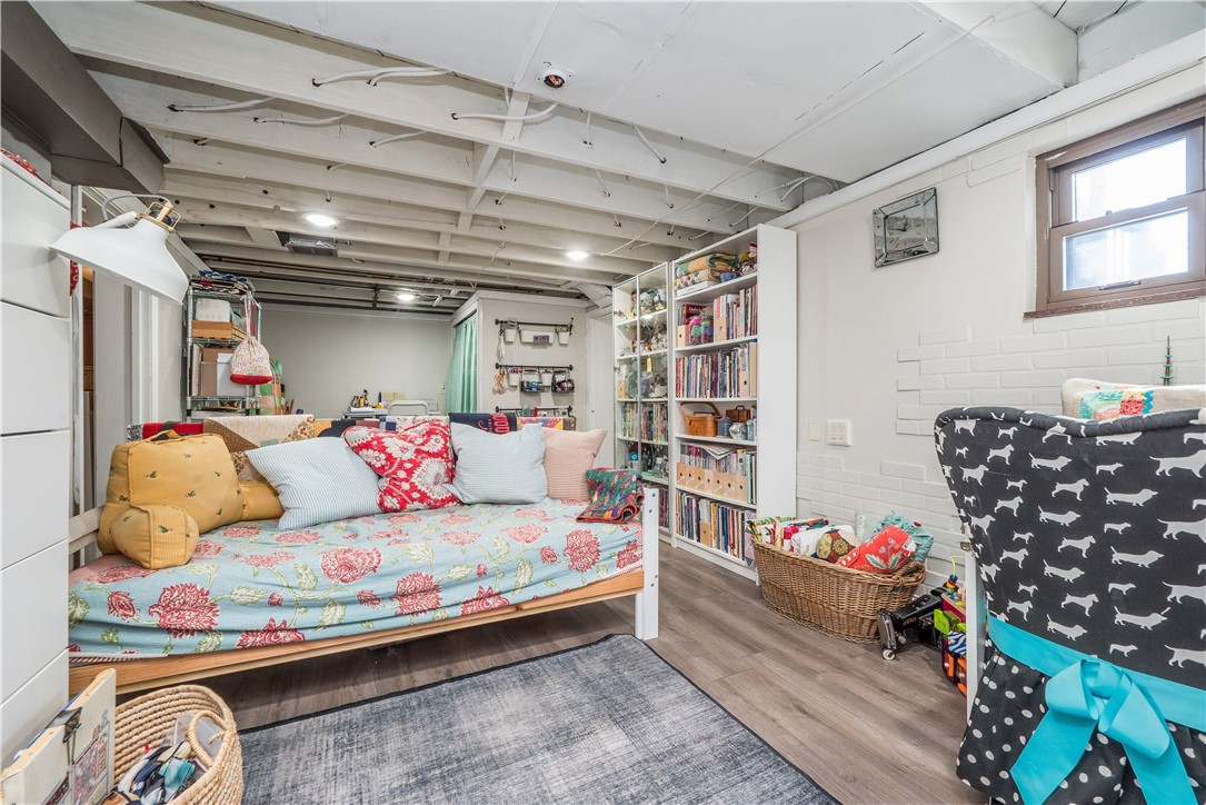 Beechview, Pennsylvania 15216, United States, 3 Bedrooms Bedrooms, ,3 BathroomsBathrooms,Residential,Contingent,230539