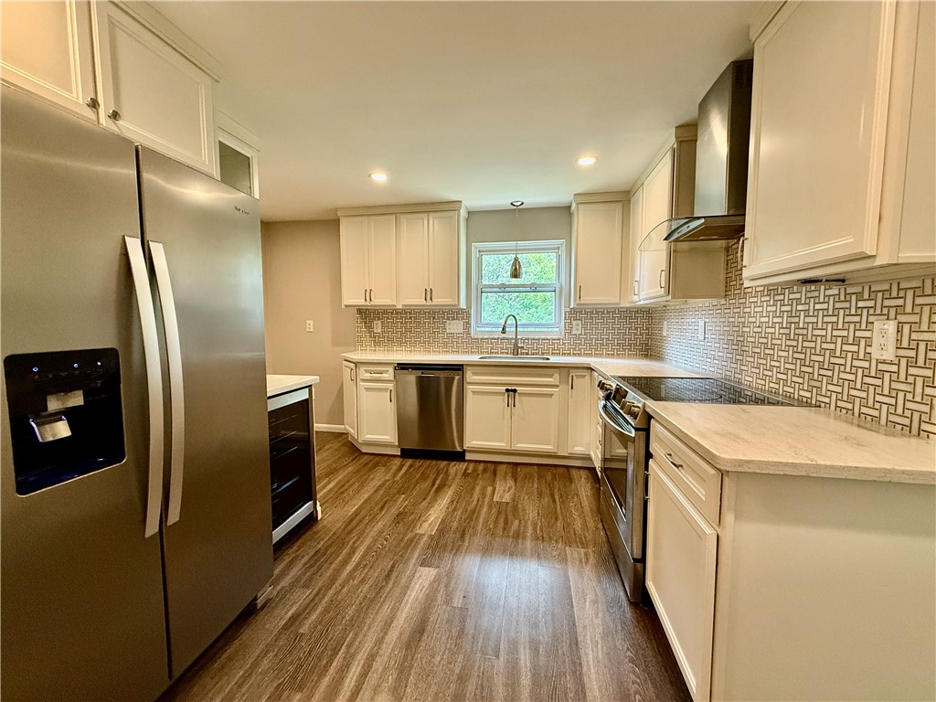 Carnegie, Pennsylvania 15106, United States, 3 Bedrooms Bedrooms, ,2 BathroomsBathrooms,Residential,Active,149456
