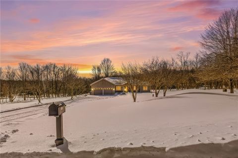 Photo of 151 E Airpark Rd, Central City, PA 15926 (MLS # 1739082)