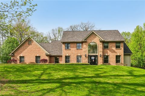 Photo of 107 Timberlee Dr, Evans City, PA 16033 (MLS # 1750395)