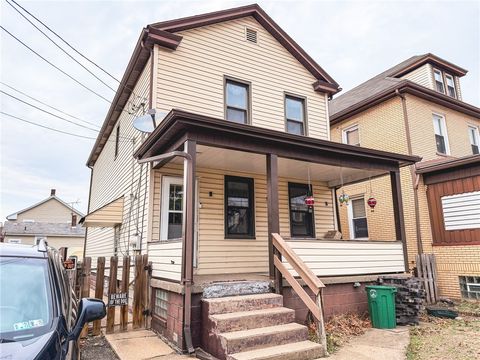 Photo of 279 Boyleston St, Ambridge, PA 15003 (MLS # 1736843)