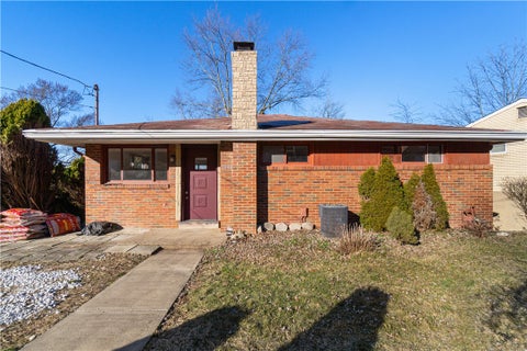 Photo for 1040 Greenlawn Dr