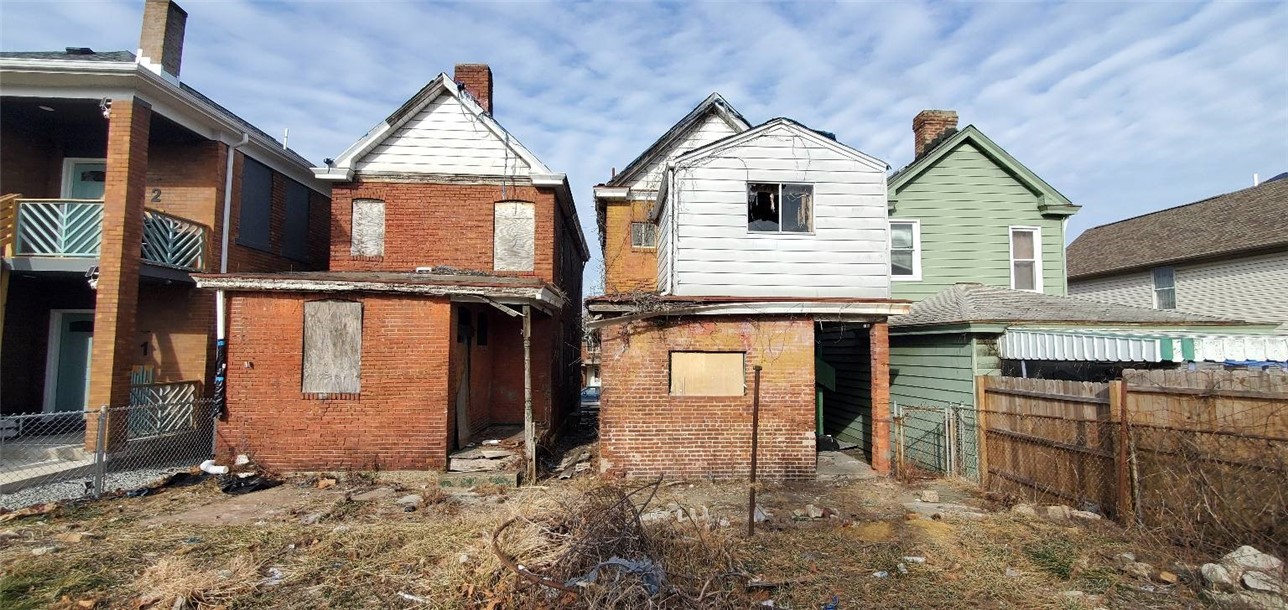 320 W 14TH AVENUE