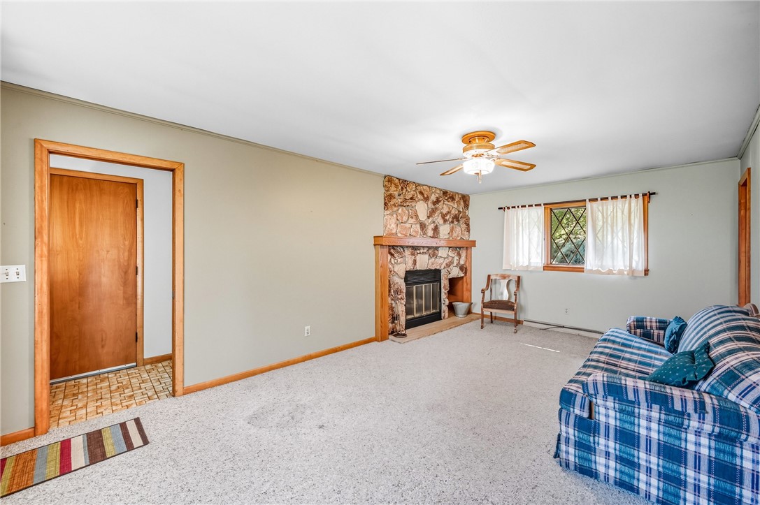 Sharpsville, Pennsylvania 16150, United States, 3 Bedrooms Bedrooms, ,3 BathroomsBathrooms,Residential,Active,223570