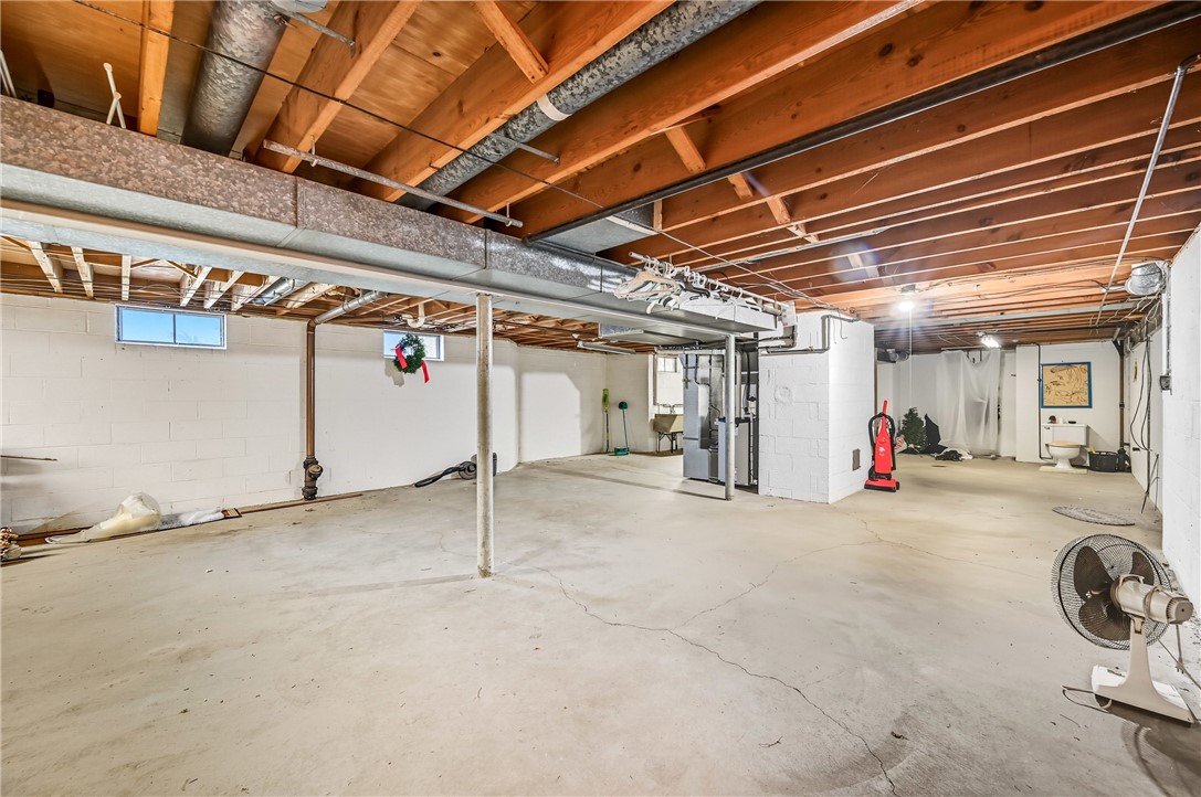 Sharpsville, Pennsylvania 16150, United States, 3 Bedrooms Bedrooms, ,3 BathroomsBathrooms,Residential,Active,223570