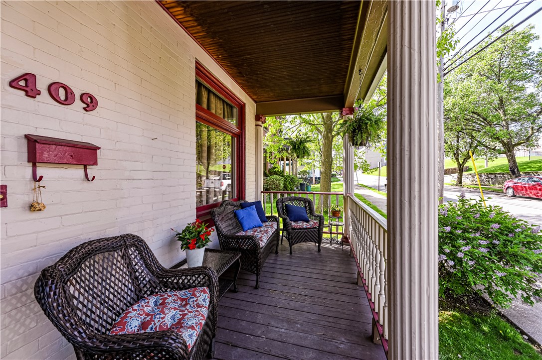 409 N Maple Ave