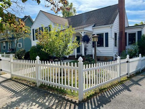 Photo of 1106 Walnut St, Hollidaysburg, PA 16648 (MLS # 1733435)