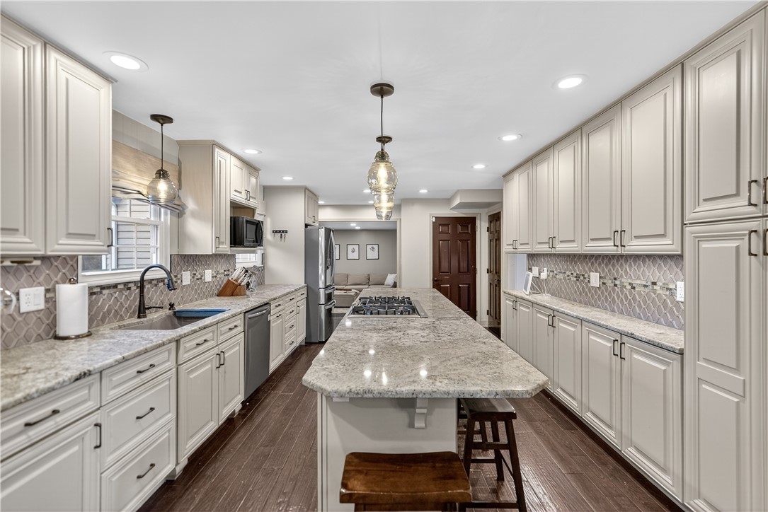 McCandless, Pennsylvania 15090, United States, 4 Bedrooms Bedrooms, ,3 BathroomsBathrooms,Residential,Contingent,216147