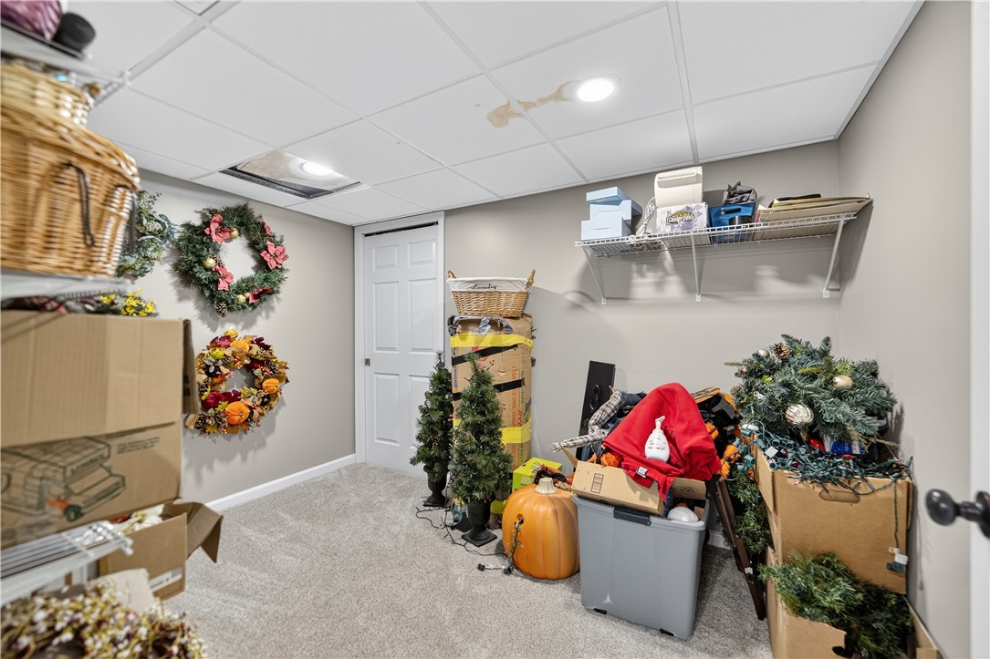 McCandless, Pennsylvania 15090, United States, 4 Bedrooms Bedrooms, ,3 BathroomsBathrooms,Residential,Contingent,216147