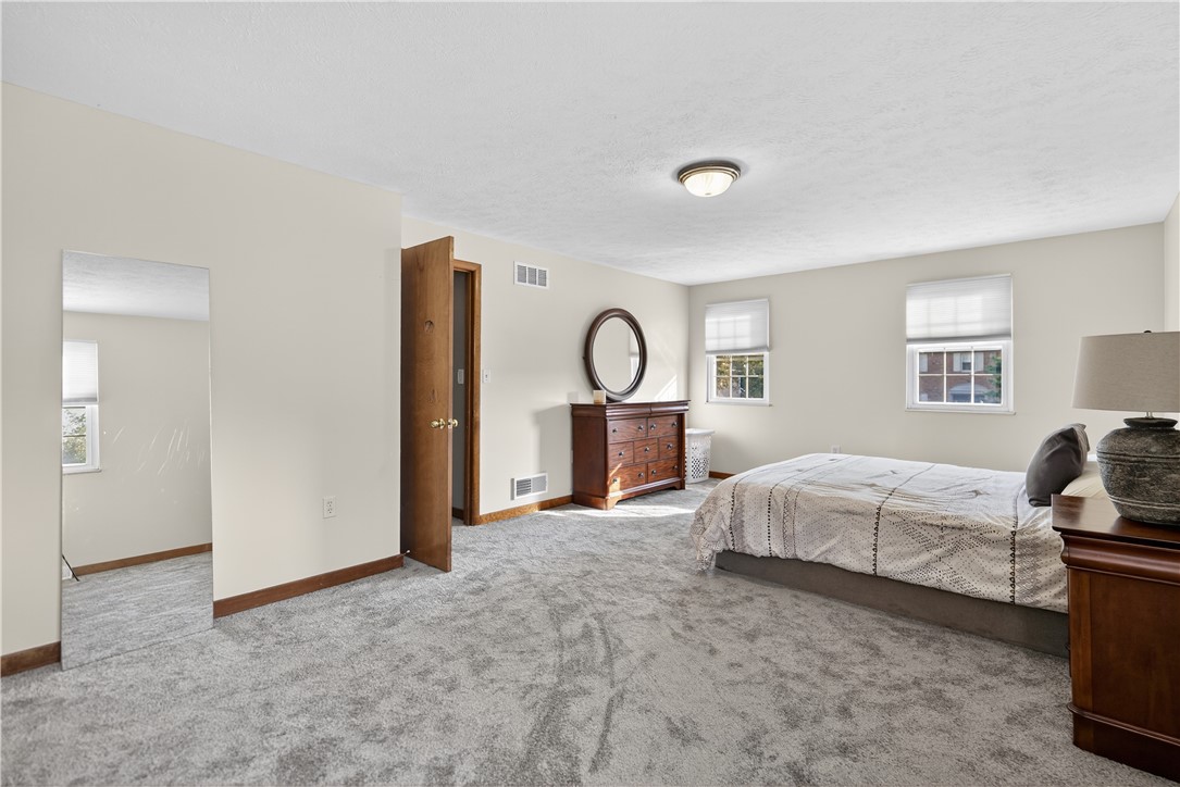 McCandless, Pennsylvania 15090, United States, 4 Bedrooms Bedrooms, ,3 BathroomsBathrooms,Residential,Contingent,216147