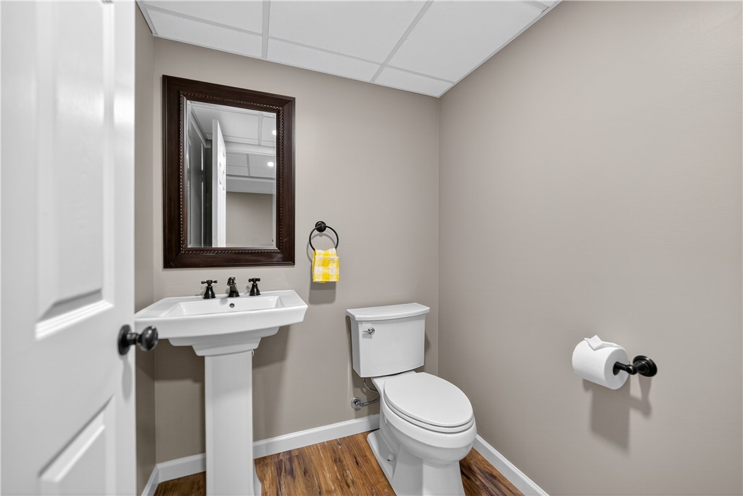 McCandless, Pennsylvania 15090, United States, 4 Bedrooms Bedrooms, ,3 BathroomsBathrooms,Residential,Contingent,216147