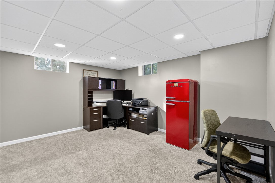 McCandless, Pennsylvania 15090, United States, 4 Bedrooms Bedrooms, ,3 BathroomsBathrooms,Residential,Contingent,216147