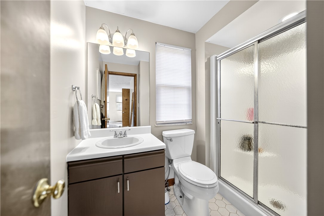 McCandless, Pennsylvania 15090, United States, 4 Bedrooms Bedrooms, ,3 BathroomsBathrooms,Residential,Contingent,216147