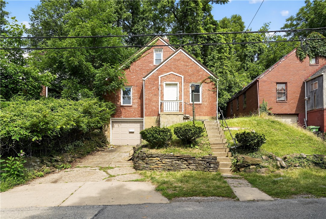 2137 Village Dr