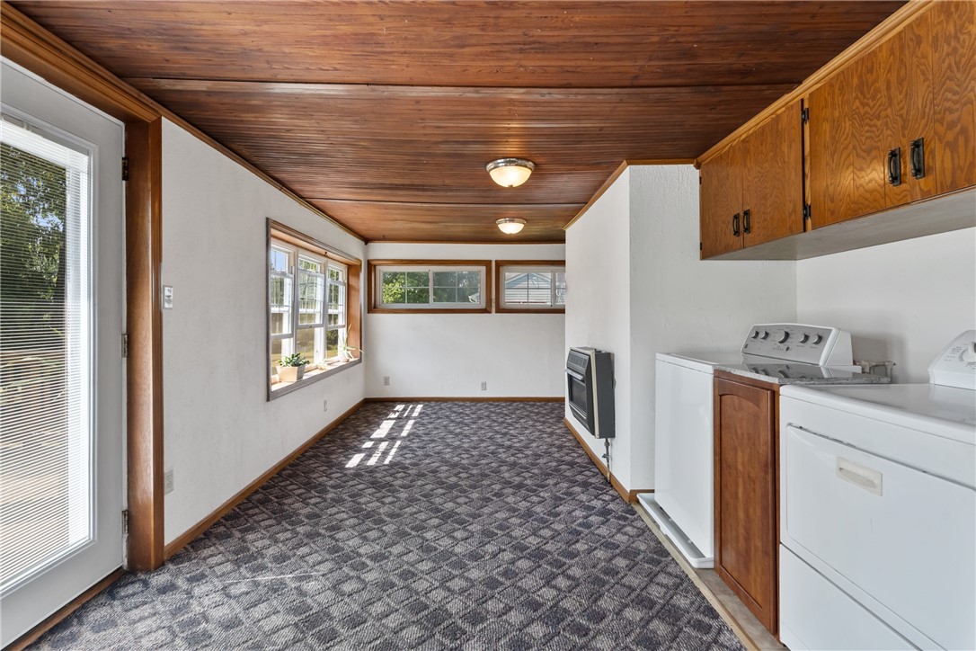 Franklin, Pennsylvania 16323, United States, 3 Bedrooms Bedrooms, ,2 BathroomsBathrooms,Residential,Active,190920