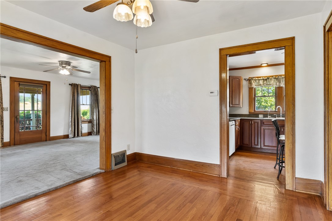 Franklin, Pennsylvania 16323, United States, 3 Bedrooms Bedrooms, ,2 BathroomsBathrooms,Residential,Active,190920