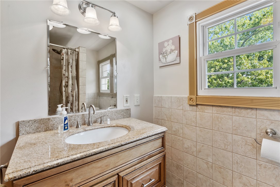 Franklin, Pennsylvania 16323, United States, 3 Bedrooms Bedrooms, ,2 BathroomsBathrooms,Residential,Active,190920