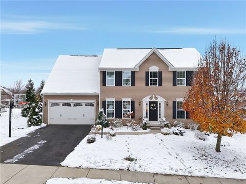 Photo of 2039 Eagle Ridge Dr, Valencia, PA 16059 (MLS # 1732679)
