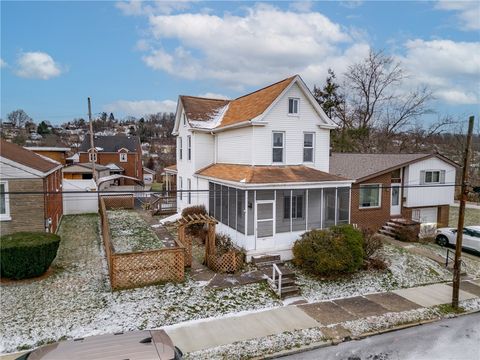 Photo of 912 Waddell Ave, Clairton, PA 15025 (MLS # 1738541)