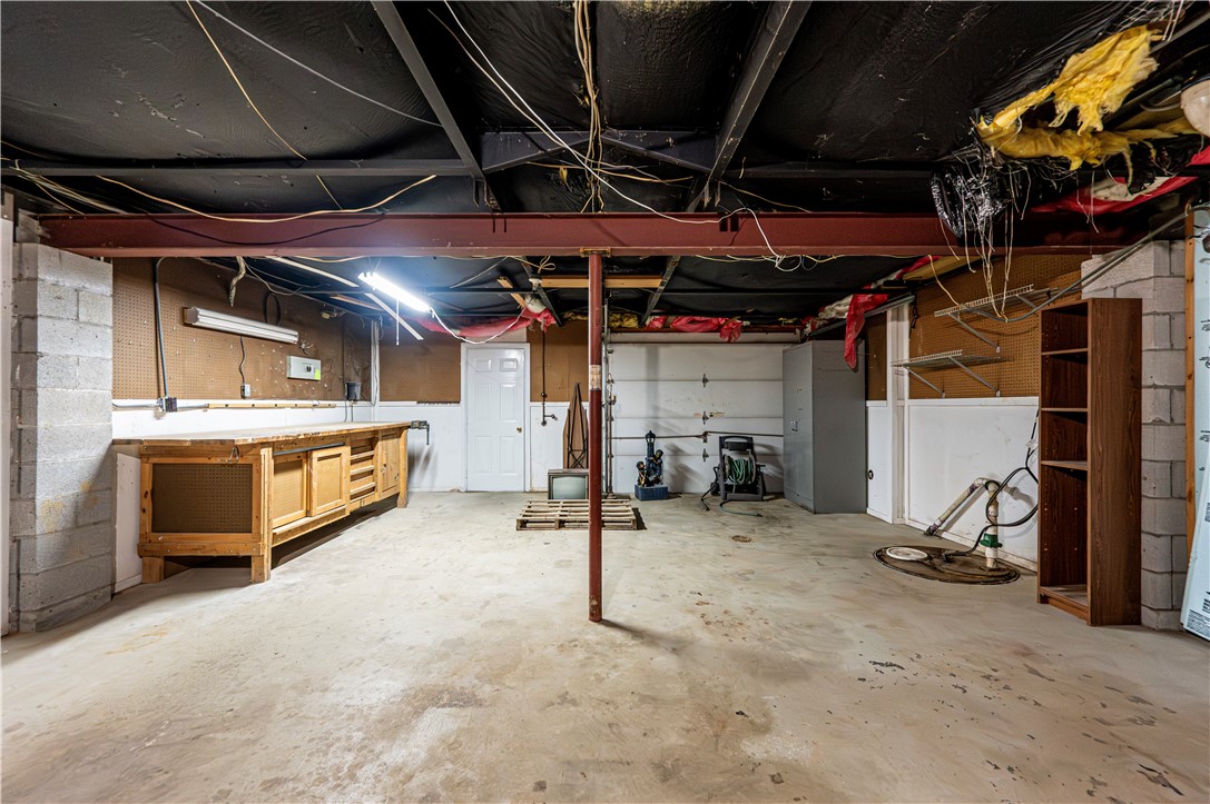 Penn Twp, Pennsylvania 15665, United States, 3 Bedrooms Bedrooms, ,2 BathroomsBathrooms,Residential,Active,243379